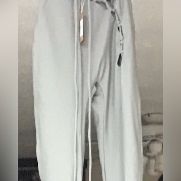 Skims NWT Chrome Leggings Size XXS  AP-LEG=2112 - Picture 1 of 2